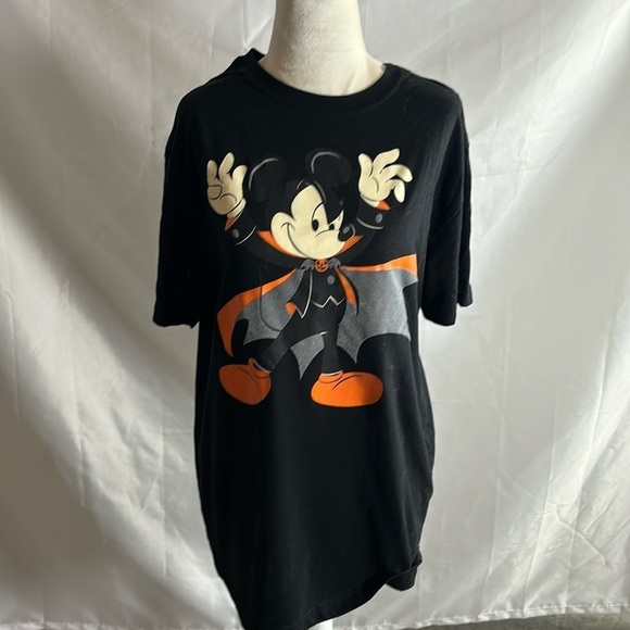 Disney Mickey Mouse Vampire T-Shirt - Picture 1 of 3